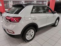 Usata VW T-Roc Life 150 CV (110 kW) 2022 Beige SUV