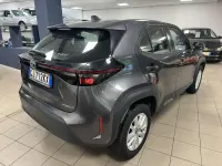 Usata Toyota Yaris Cross Active 92 CV (67 kW) 2022 Grigio SUV