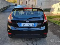 Usata Ford Fiesta Titanium 80 CV (58 kW) 2012 Nero Berlina