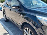 Usata Ford Kuga 136 CV (100 kW) 2019 Nero SUV