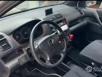 Usata Honda Civic 90 CV (66 kW) 2004 Grigio Berlina
