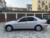 Käytetty Mercedes C240 Avantgarde 170 HP (125 kW) 2000 Harmaa Sedan