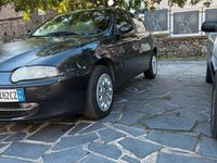 Usata Alfa Romeo 147 115 CV (84 kW) 2000 Nero Utilitaria