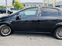 Usata Fiat Punto 73 CV (53 kW) 2011 Utilitaria