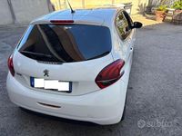 Usata Peugeot 208 Active 75 CV (55 kW) 2018 Bianco Utilitaria