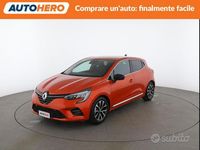 Usata Renault Clio V Techno 145 CV (106 kW) 2022 Arancio Berlina