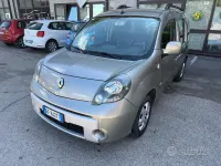 Usata Renault Kangoo 90 CV (66 kW) 2011 Grigio Monovolume