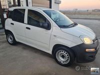 Usata Fiat Panda Lounge 69 CV (50 kW) 2019 Bianco(met.) Utilitaria