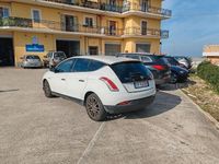 Usata Lancia Delta 120 CV (88 kW) 2011 Bianco Utilitaria