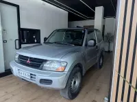 Usata Mitsubishi Pajero 99 CV (72 kW) 2000 Grigio SUV