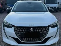Usata Peugeot e-208 56 kW (77 CV) 2023 Bianco Utilitaria