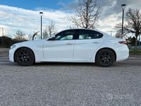 Usata Alfa Romeo Giulia 160 CV (117 kW) 2021 Bianco Berlina