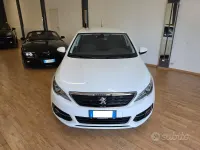 Usata Peugeot 308 Business-Line 99 CV (72 kW) 2019 Bianco Berlina