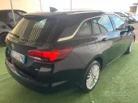 Usata Opel Astra 110 CV (80 kW) 2016 Nero Station wagon