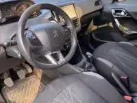 Usata Peugeot 208 68 CV (50 kW) 2014 Blu Utilitaria