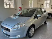 Usata Fiat Grande Punto 77 CV (56 kW) 2006 Grigio Utilitaria