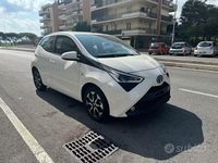 Usata Toyota Aygo X-play 72 CV (52 kW) 2019 Bianco Utilitaria