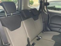 Usata Ford Courier 75 CV (55 kW) 2016 Grigio Monovolume