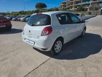 Gebraucht Renault Clio II Dynamique 75 PS (55 kW) 2011 Weiß Limousine