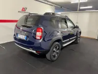 Usata Dacia Duster Lauréate 109 CV (80 kW) 2017 Bluazzurro SUV