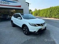 Usata Nissan Qashqai Tekna 116 CV (85 kW) 2015 Bianco SUV