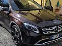 Usata Mercedes GLA200 136 CV (100 kW) 2017 Marrone SUV