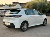 Usata Peugeot 208 Active 75 CV (55 kW) 2021 Bianco Utilitaria