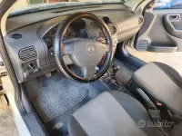 Usata Opel Corsa 60 CV (44 kW) 2006 Grigio Utilitaria