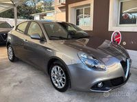 Usata Alfa Romeo Giulietta Super 120 CV (88 kW) 2019 Grigio Utilitaria