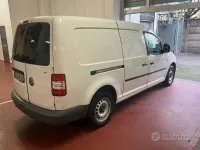 Usata VW Caddy Life 102 CV (75 kW) 2008 Bianco Monovolume