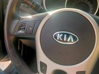 Usata Kia Venga 90 CV (66 kW) 2012 Nero Utilitaria