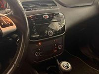 Usata Fiat Punto Lounge 69 CV (50 kW) 2014 Bianco Utilitaria