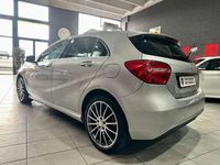 Usata Mercedes A180 109 CV (80 kW) 2013 Argento Berlina