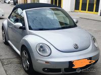 Usata VW New Beetle 105 CV (77 kW) 2006 Grigio Utilitaria