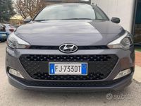 Usata Hyundai i20 Style 75 CV (55 kW) 2017 Grigio Berlina