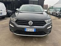 Käytetty VW T-Roc Advance 116 HP (85 kW) 2020 Harmaa Katumaasturi