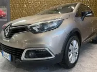 Usata Renault Captur 90 CV (66 kW) 2015 Beige SUV
