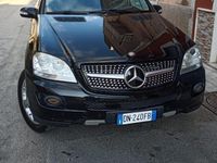 Usata Mercedes ML320 Sport 224 CV (164 kW) 2008 Nero SUV