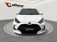 Usata Toyota Yaris Hybrid Business Edition 92 CV (67 kW) 2020 Bianco Berlina