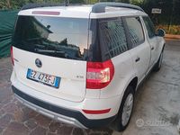 Usata Skoda Yeti 105 CV (77 kW) 2015 Bianco SUV