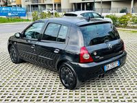 Usata Renault Clio II 68 CV (50 kW) 2007 Berlina