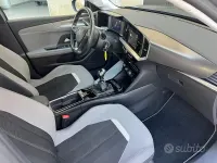 Usata Opel Mokka Elegance 110 CV (80 kW) 2023 Grigio SUV