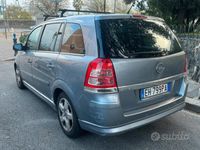 usata Opel Zafira 1.7 diesel 7 posti cosmo euro5 2011