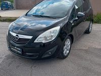 Usata Opel Meriva Cosmo 95 CV (69 kW) 2011 Nero Monovolume