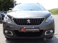 Usata Peugeot 2008 82 CV (60 kW) 2017 Grigio SUV