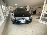 Usata Mercedes B180 Executive 109 CV (80 kW) 2013 Nero Utilitaria
