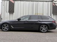 Begagnad BMW 520 Efficient Dynamics 2022 Grå Kombi