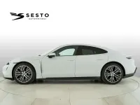 Usata Porsche Taycan 239 kW (326 CV) 2022 Bianco Berlina