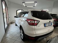 Usata Ford Kuga Titanium 150 CV (110 kW) 2018 Bianco SUV