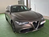 Usata Alfa Romeo Giulia Super 160 CV (117 kW) 2018 Marrone Berlina